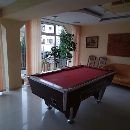 With Mountain View At Eagle Rock Complex *