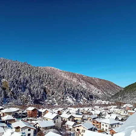 With Mountain View At Eagle Rock Complex Beli Iszkar