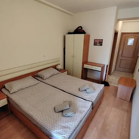 With Mountain View At Eagle Rock Complex * Beli Iszkar