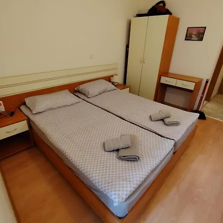 With Mountain View At Eagle Rock Complex Apartman